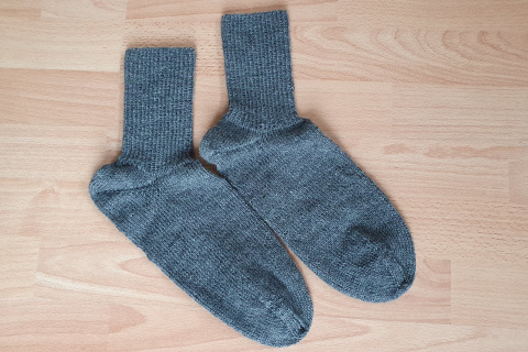 Herrensocken grau Gr. 47