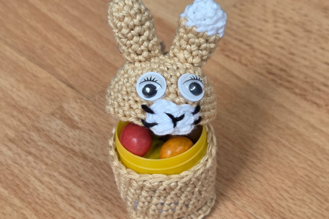 Überraschungsei Hase