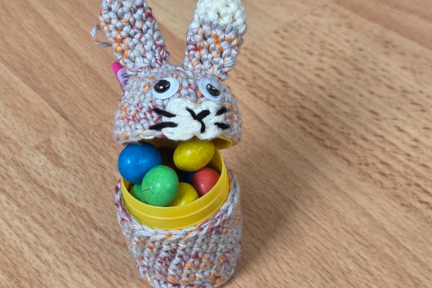 Überraschungsei Hase